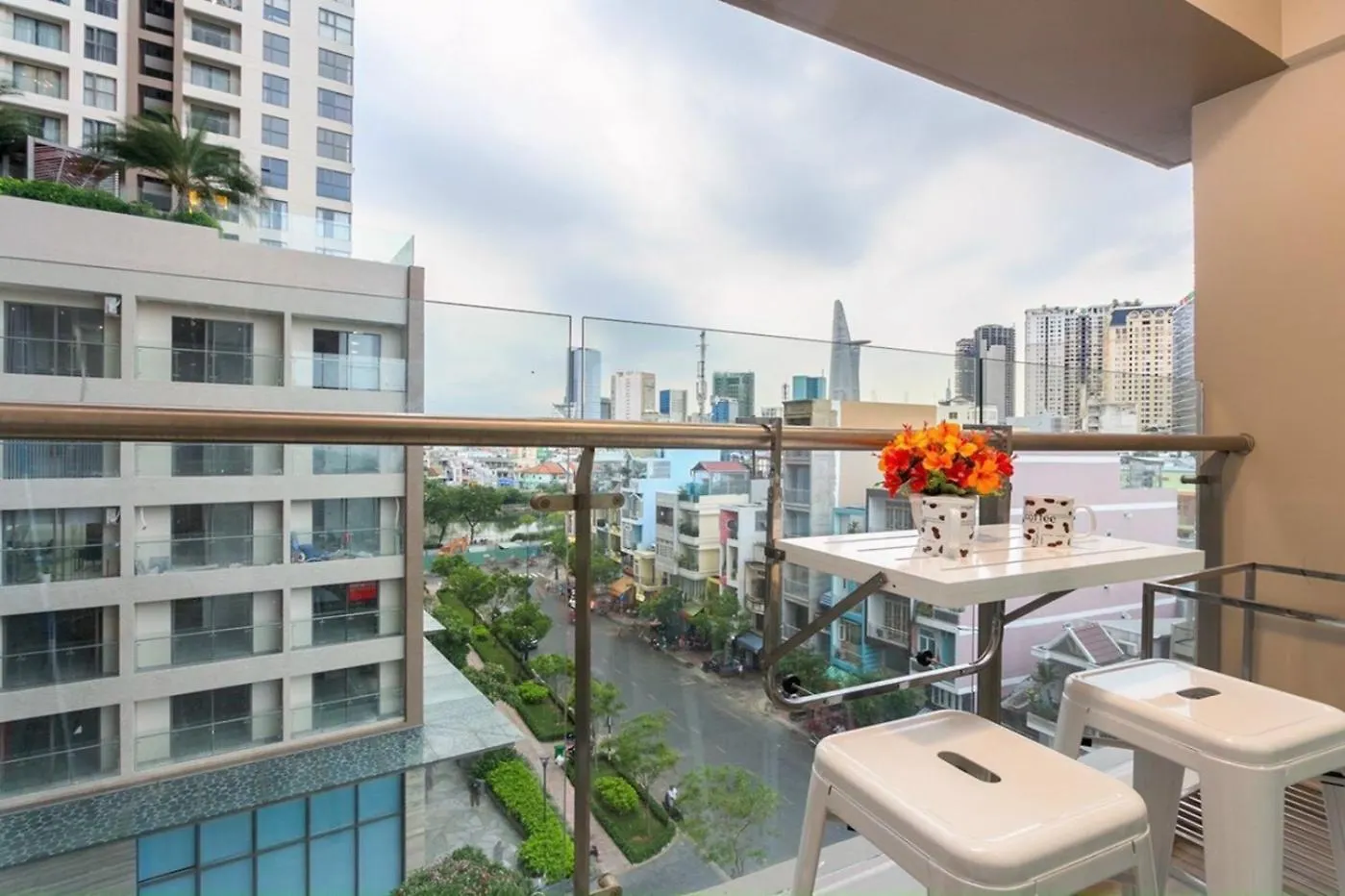 Aparthotel Delightful Apartment - Masteri Millennium - Free Infinity Pool Ho Chi Minh City